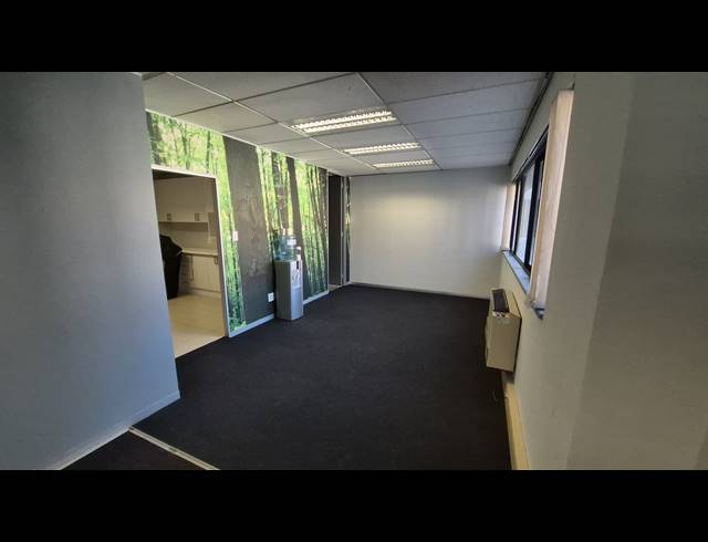 322M² OFFICE TO LET IN SANDTON CENTRAL